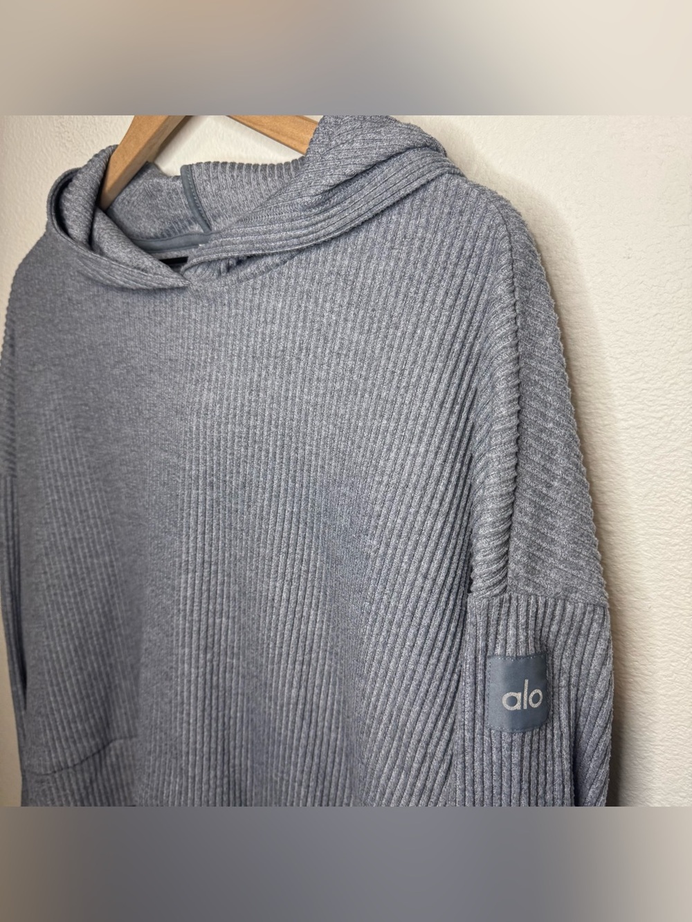 Alo Ribbed Hoodie - L - Picture 2 of 5